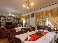 Chez Benoit Self Catering Hotel a Au Cap