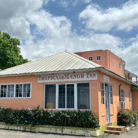 Tropical Manor Inn - Kingston