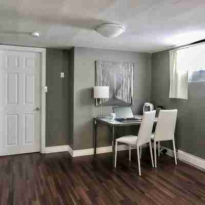 Ultra-clean basement apartment near Montreal airport! Others