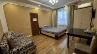 Milana - بار