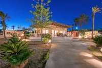 Villa Maria Beachfront Residence - Villas