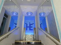 Hotel Esperia Hotels near Villa Ormond