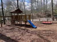 Boo Boo's Cabin - Charming Lake Front Cabin located 5 miles to Helen, GA! - Træningscentre