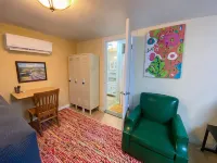 2 bed 1 bath cottage home