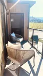 City Edge Retreat | Naramata Wine Gateway | Wine, Lake, Repeat