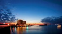 ~Beachfront ~ Spectacular View~Updated ~ Family Friendly~Great Location~ - บังกะโล