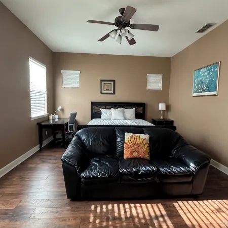 A Gorgeous Home Stay for Vacation and Business