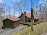 Mountain Views, 3 king beds, ready for Multi Couples get away!!! Fido too!!!