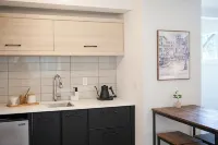 Seattle's Ballard new studio - Bungalows