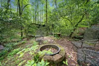 Modern, Luxurious Cabin for Two Located on a Cascading Waterfall. - 부티크