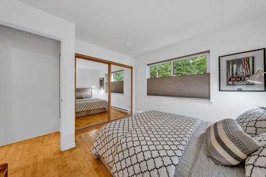 Mill Valley Apartment: Walking Distance to DT