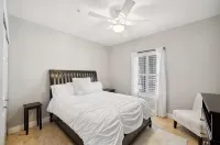 -Sunny Naples Charm-Your Perfect Naples Getaway! - Pools