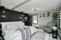 Secluded Retreat, Hot Tub, Fire Pit, Wildlife Views, Near New Buffalo Beach! - Homestays