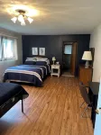 Charming 2-bedroom cottage in marvelous Cheboygan with WiFi, AC - 3 estrellas