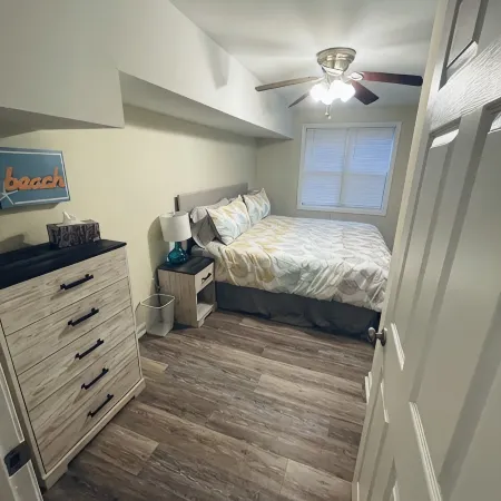 Unit C, Spirit of Folly, Pet Friendly,  2 short blocks - 100 yards to the beach