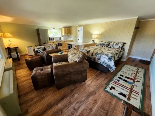Awesome mountain view with private patio, Fantastic location right on Main St. - 3-Star