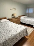 Union Pier Cottage Tucked in Woods, Close to All. - 4 stjerner