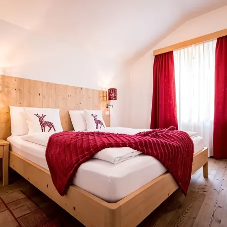 Am Schloss Guest House