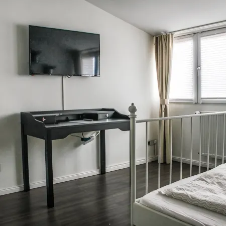 EXCLUSIVE 2 BR. Top floor apartment in a great location!