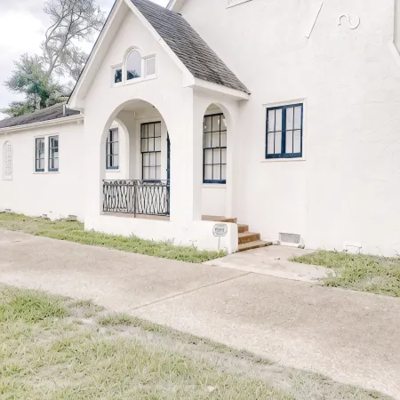 Newly remodeled 1930's cottage! Close to everything in the heart of Natchitoches