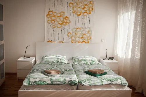 PS2: Bright, renovated old apartment in a district in the south of Trier - ห้องครัว