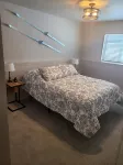 single/multi family 4 bed 2 bath 2 garage - Wifi
