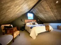 Curated abode w/ close proximity to National Parks - 4 Sao