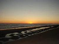 Enjoy Easy Access To The Ocean Less Than 100 Yards Away!! - Wifi