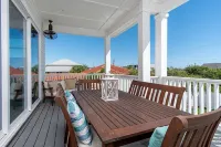"Just Beachy" ~ Luxurious Beach Home w/Pool/Spa! - 무료 와이파이