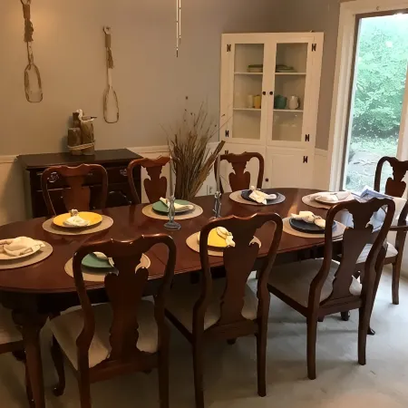 Indoor Pool, Game Room, 6 Br, 4.5 Bath, Sleeps 14, Wheelchair Access, Pets ok!!