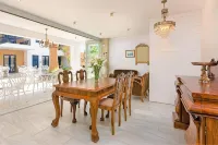 Nami Hotel & Suites - 4-Star