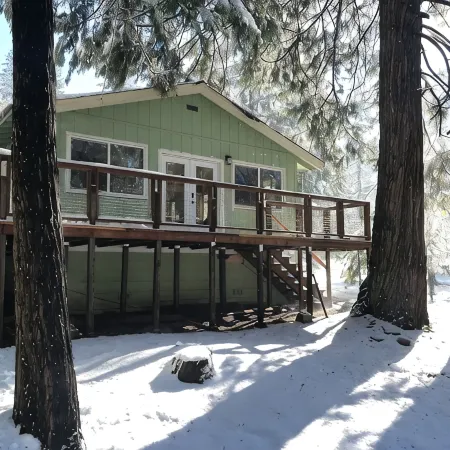 Murphy's cottage in Arnold