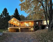 Luxurious Ellicottville Chalet with view of slopes & min to town! Pet Friendly! - 4-Star