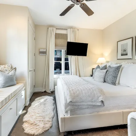 Luxurious Sea Grove Home with beach view and private beach Access.