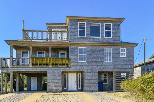Semi Ocean Front in Nags Head NC with Private Pool! - Parvekkeita