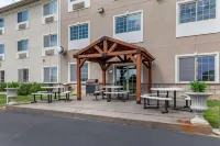 Comfort Suites Delavan - Lake Geneva Area - 2-Star