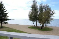Isaiah Tubbs Resort & Conference Centre - شاطئ