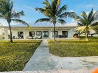 Waterfront 5Br Oasis - 50’ Private Dock - 6-Seater Golf Cart Option - Alloggi