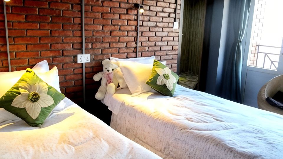 Cafe Beyond and Guest House