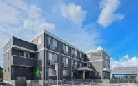 Paprika Hotel desu - parking
