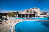 Sunny Baška Hotel by Valamar, ex Corinthia - Pools