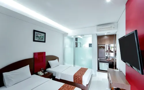 Kenari Asri Hotel - parking