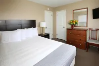 Aquarius Oceanfront Inn - 3-Star