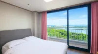 Ilsung Namhan River Resort - Bãi đậu xe