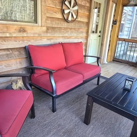 Cozy Cabin w/Loft Bedroom * Firepit * Creek Access
