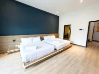 Bukit Indah Timber House | KTV Family Escape 10Pax - Villas