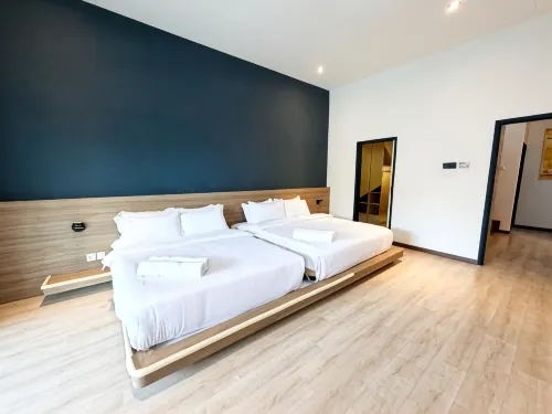 Bukit Indah Timber House | KTV Family Escape 10Pax - ヴィラ