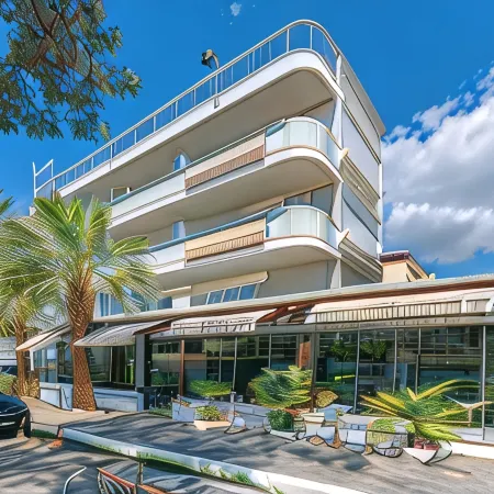 Maison 66, Riviera Hotels