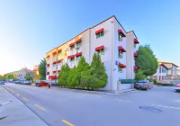 Palmada Hotel - Parkplatz