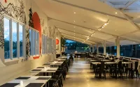 Kontena Hotel - pemandangan pegunungan